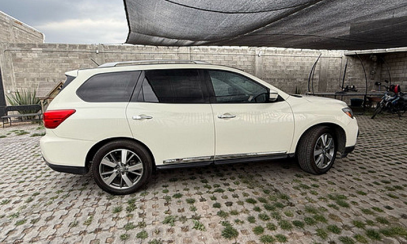 Nissan Pathfinder 3....