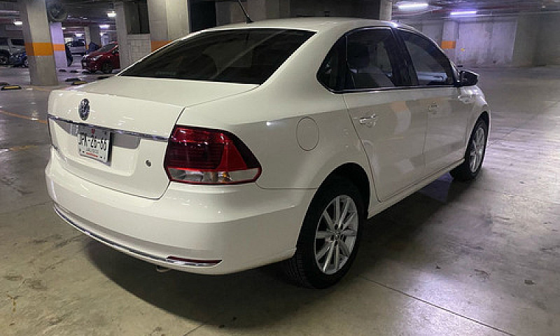 Volkswagen Vento 1.6...