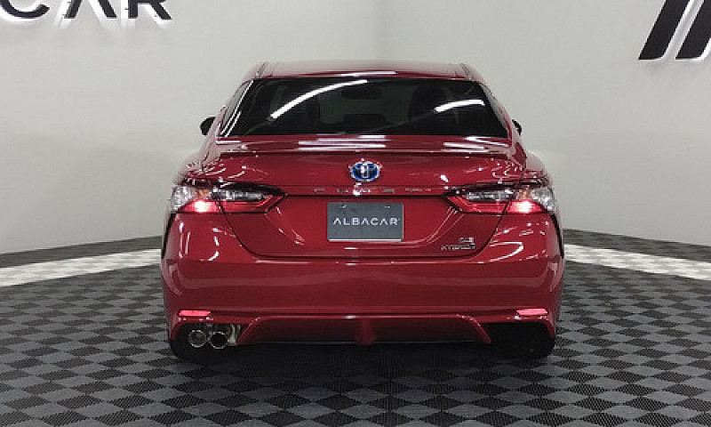 Toyota Camry 2023 2....