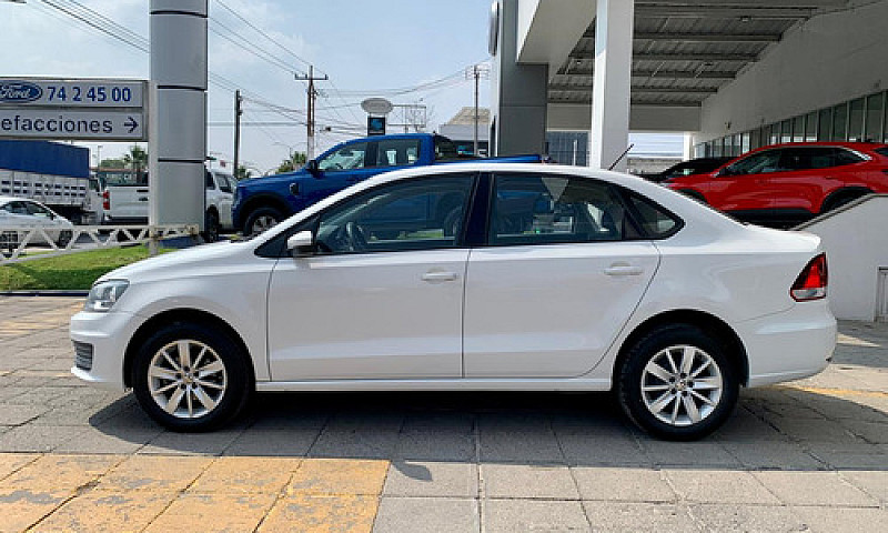 Volkswagen Vento 201...