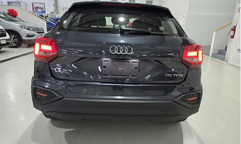 Audi  Q2  2021...