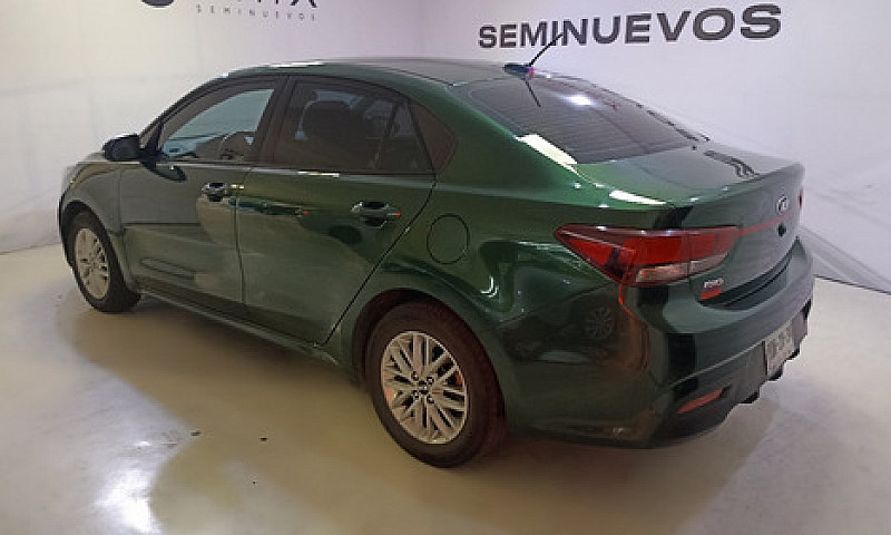 Kia  Kia Rio Sedan  ...