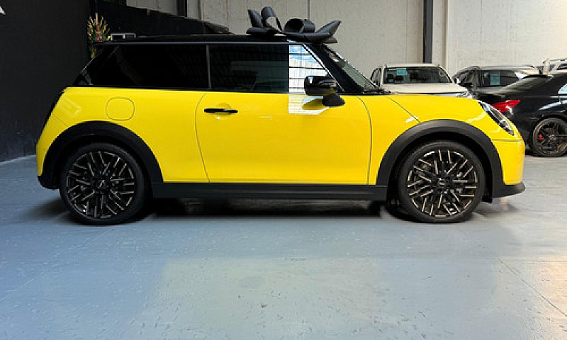 Mini Cooper 2025 2.0...