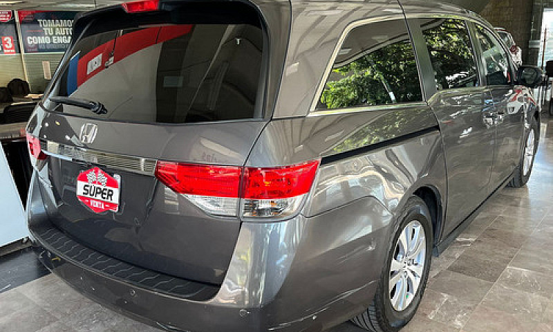 Honda Odyssey 2015 3...