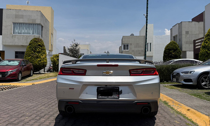 Chevrolet Camaro 6.2...