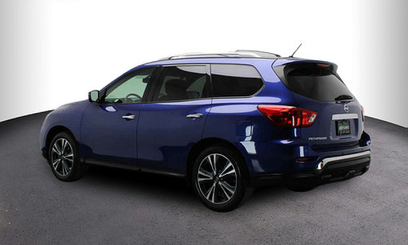 Nissan Pathfinder 20...