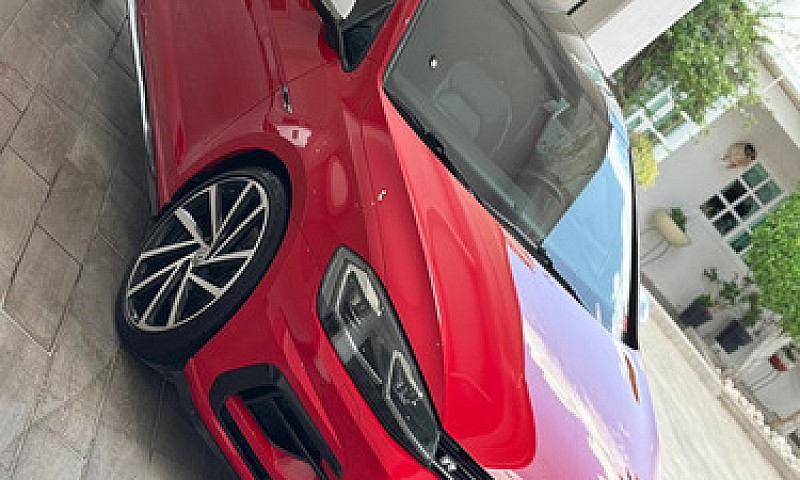 Volkswagen Golf R 2....