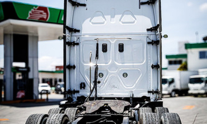 2017 Freightliner Ca...