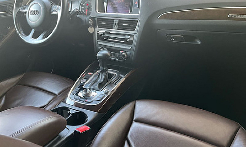 Audi Q5 2015...