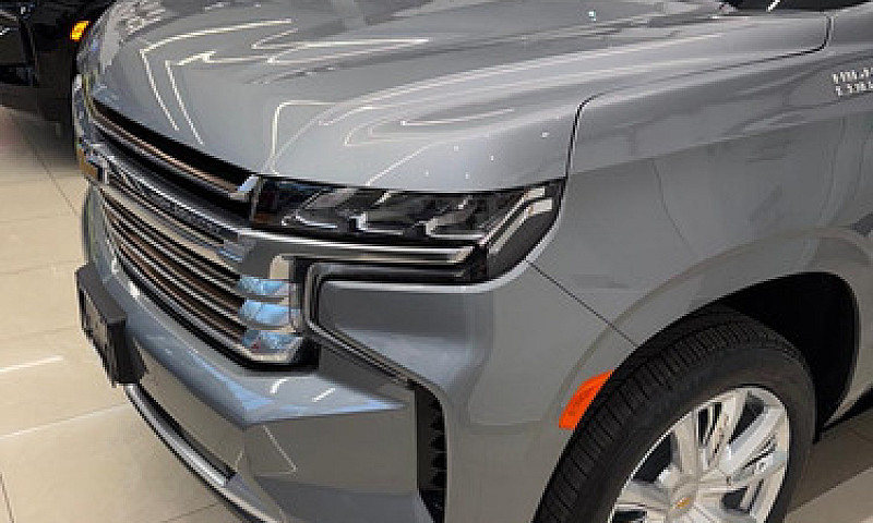 Chevrolet Suburban 6...