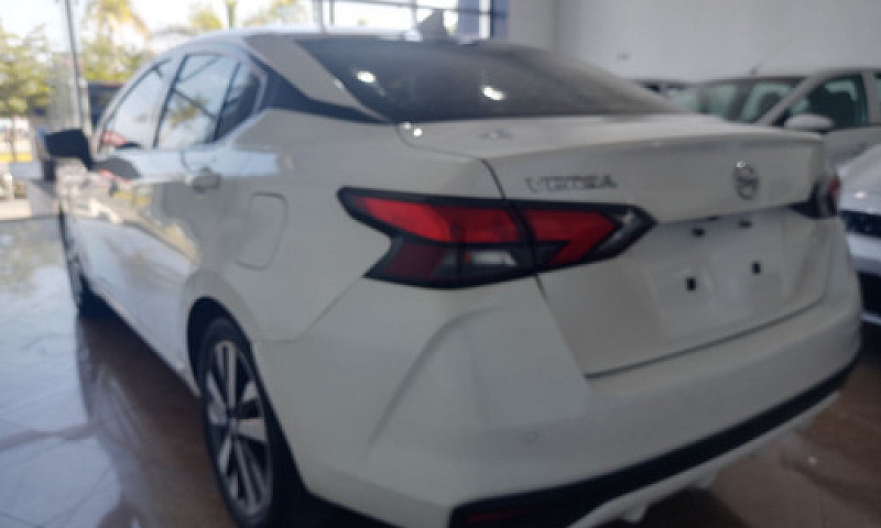 Nissan Versa 2020...