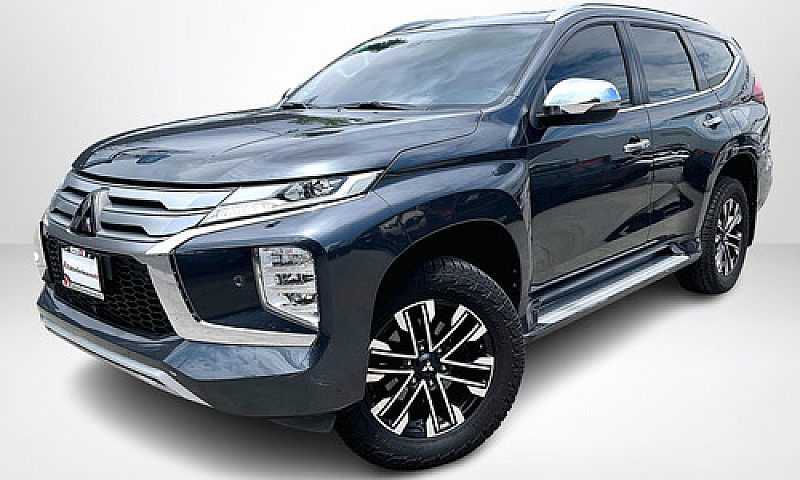 Mitsubishi Montero 2...
