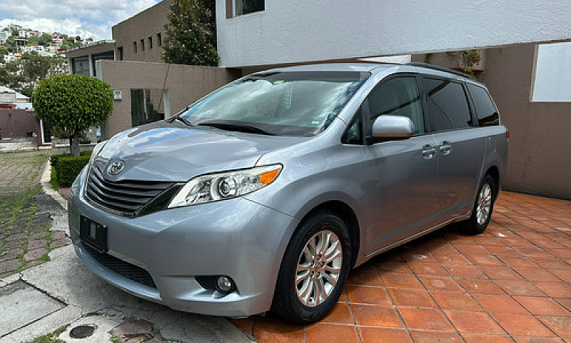 Toyota Sienna 3.5 Xl...