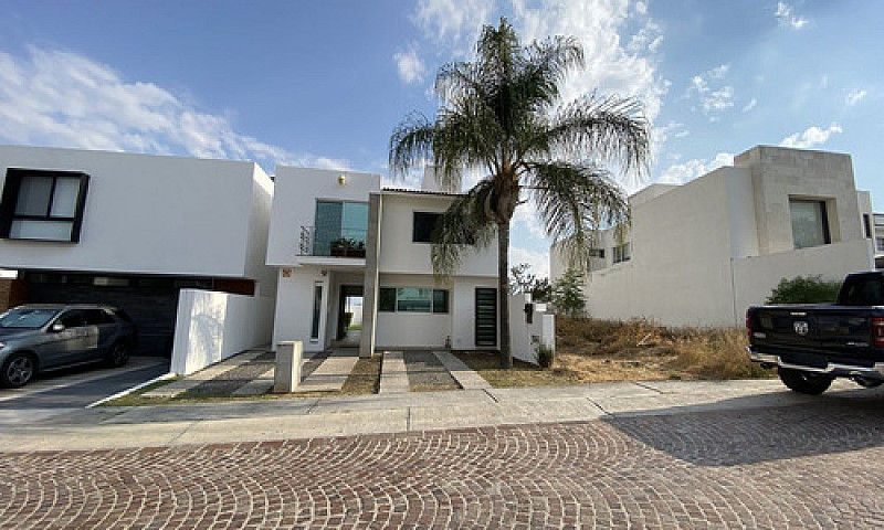 Casa En Venta Cumbre...