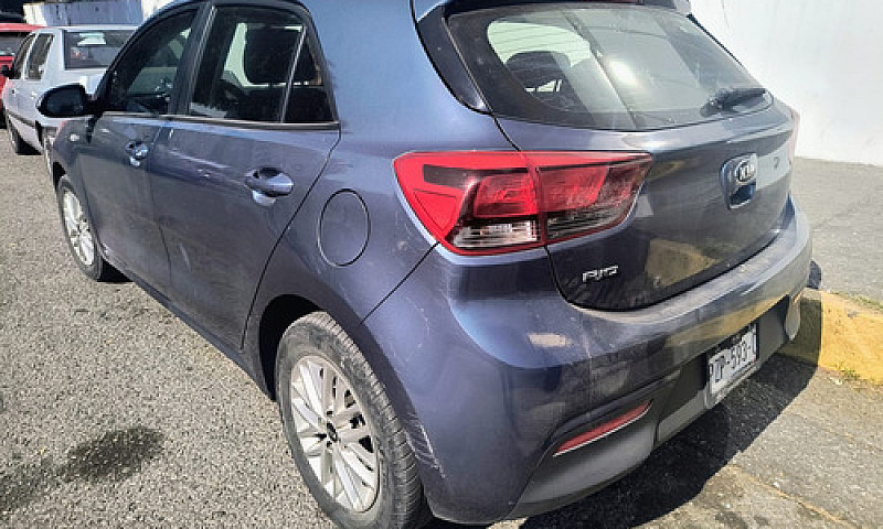 Kia Kia Rio Hb 2021...