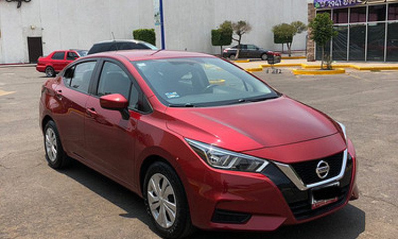 Nissan Versa 1.6 Sen...
