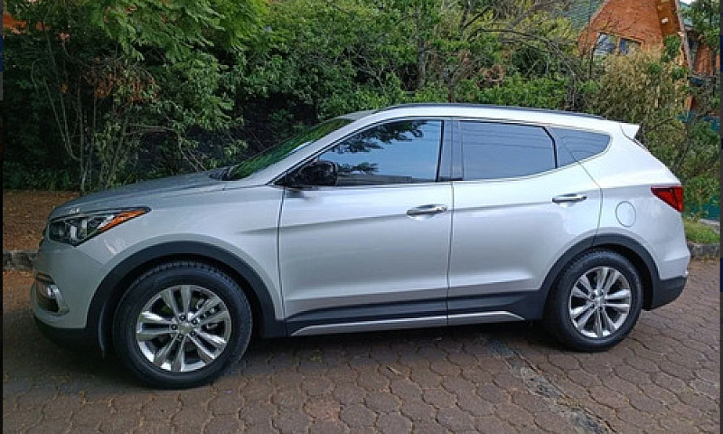 Hyundai Santa Fe 2.0...