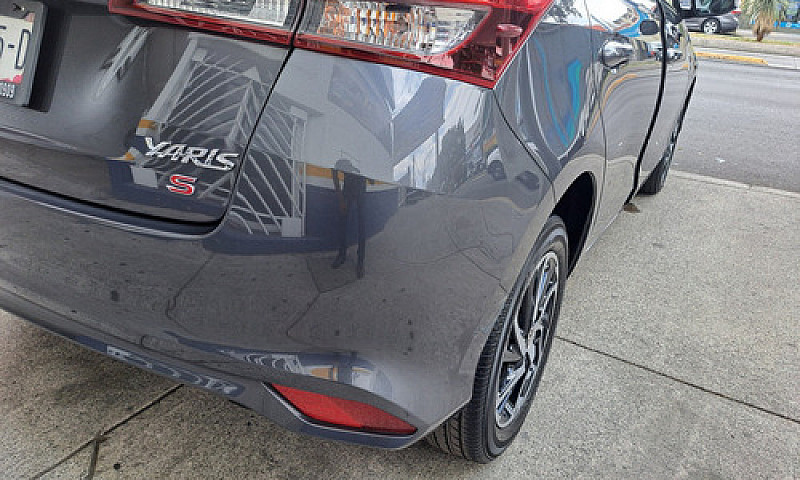 Toyota Yaris 1.5 5P ...