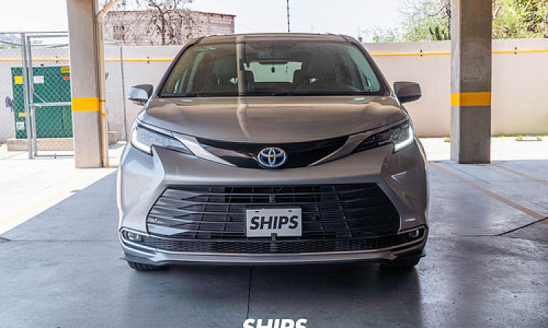 Toyota Sienna 2021...