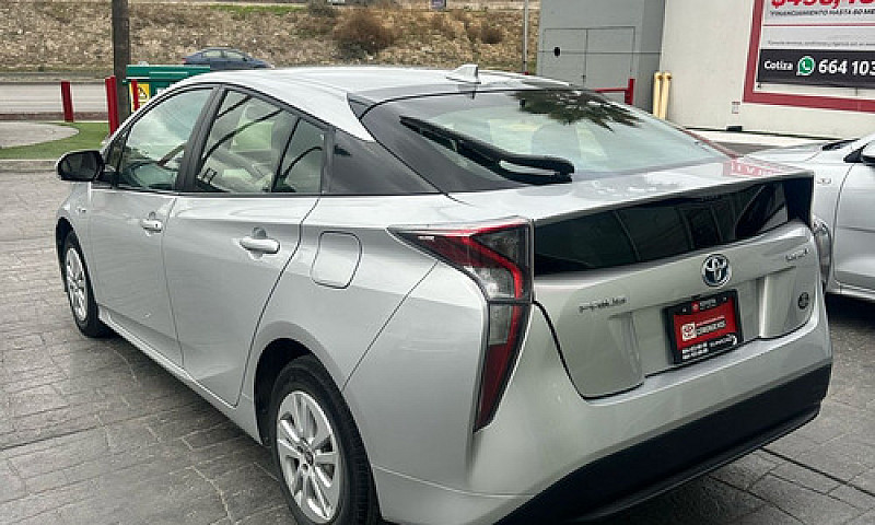 Toyota Prius 2017...