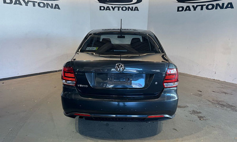 Volkswagen Vento 202...