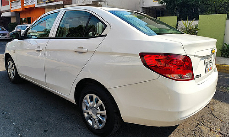 Chevrolet Aveo 1.5 L...