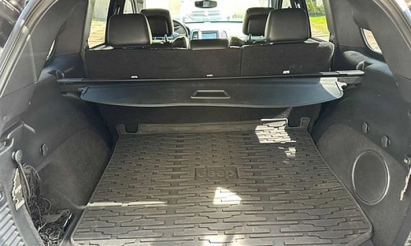 Jeep Grand Cherokee ...