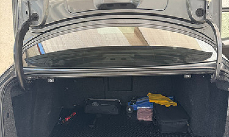 Volkswagen Jetta 2.5...