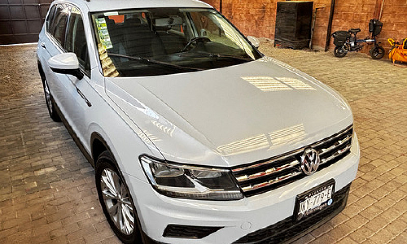 Volkswagen Tiguan 1....