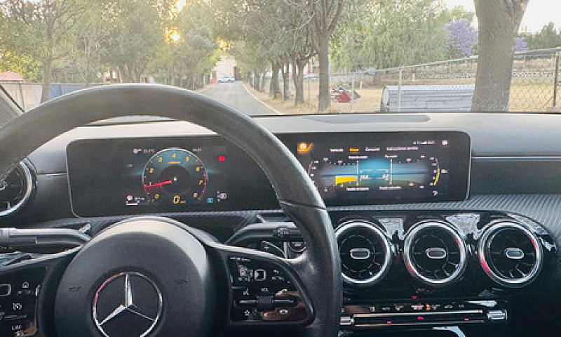 Mercedes-Benz Clase ...