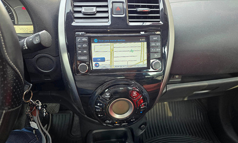 Nissan March 1.6 Adv...