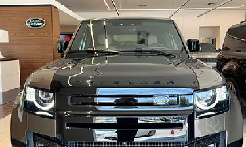 Land Rover Defender ...