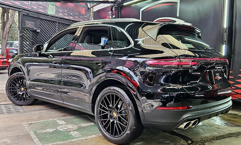 Porsche Cayenne 2019...