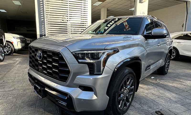 Toyota Sequoia  Plat...