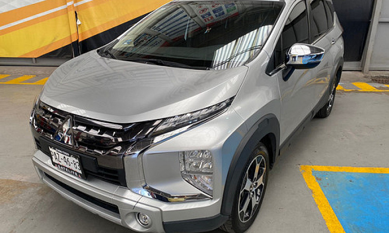 Mitsubishi Outlander...
