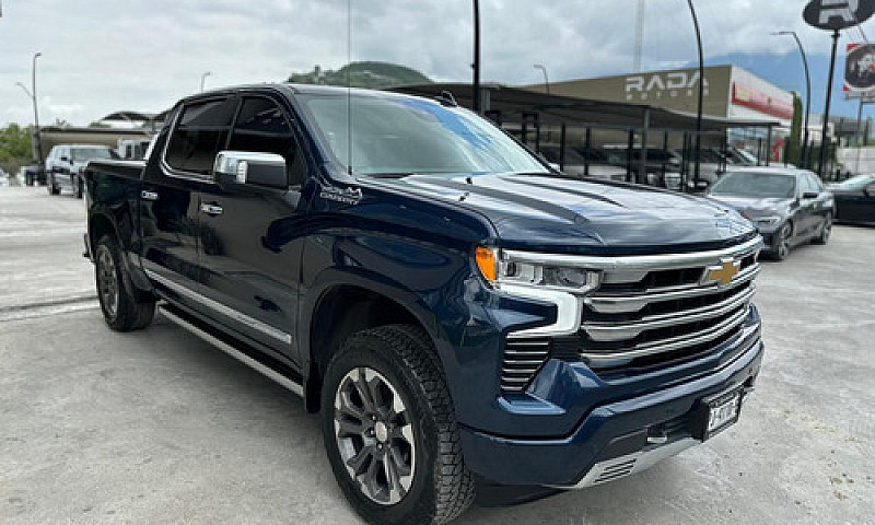 Chevrolet Cheyenne 2...