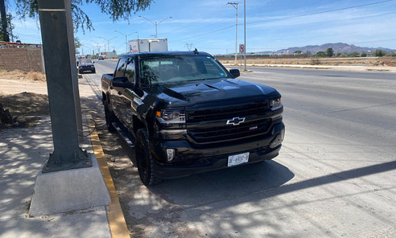 Chevrolet Cheyenne 6...