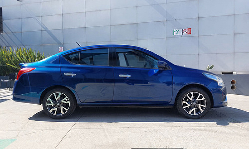 Nissan Versa 2019...