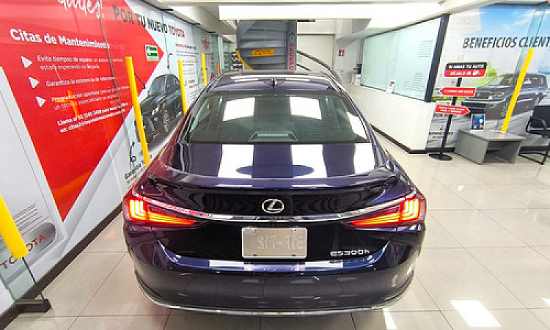 Lexus Es 2024...