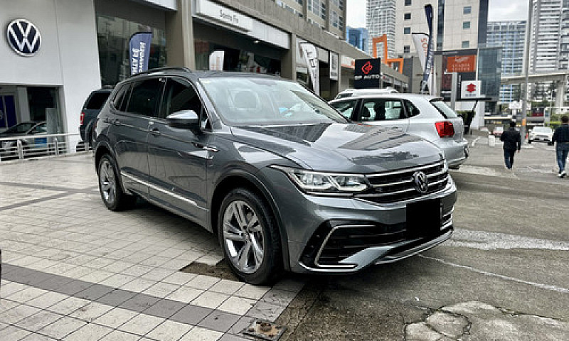 Volkswagen Tiguan 1....