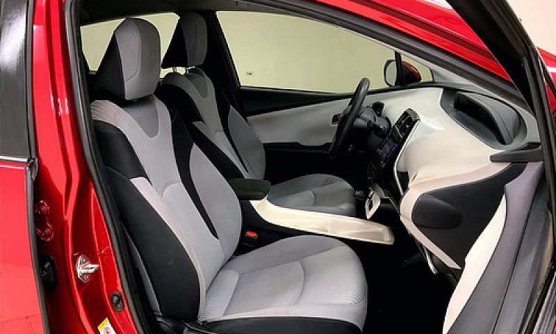 Toyota Prius 2018...
