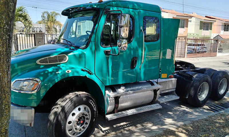 Tracto Freightliner ...