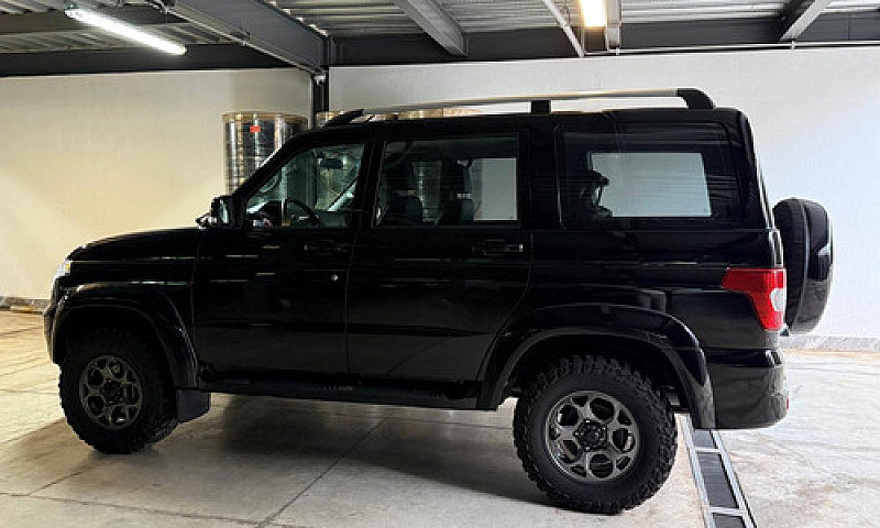 Uaz Patriot 4X4...