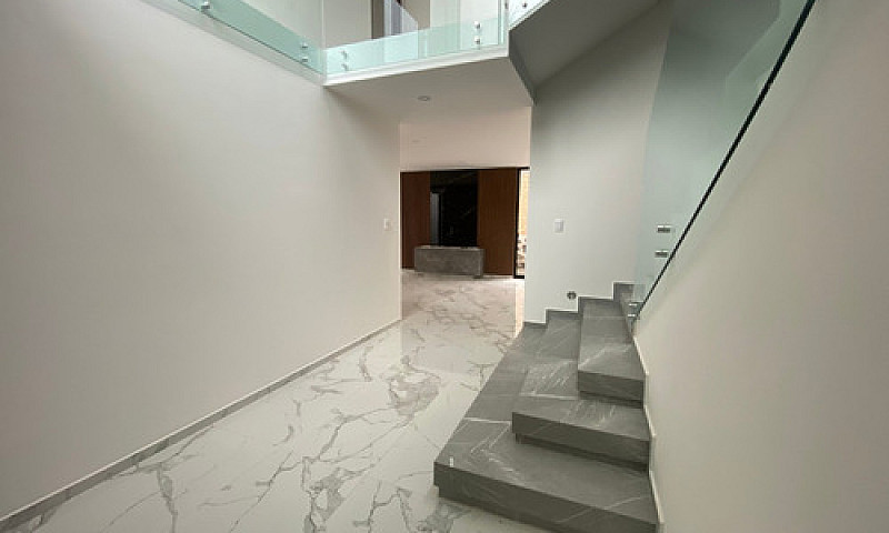 Moderna Casa En Vent...