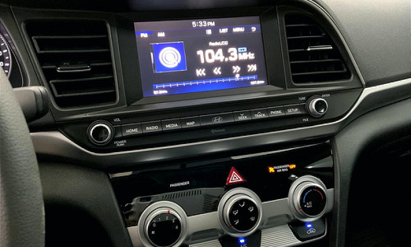 Hyundai Elantra 2020...
