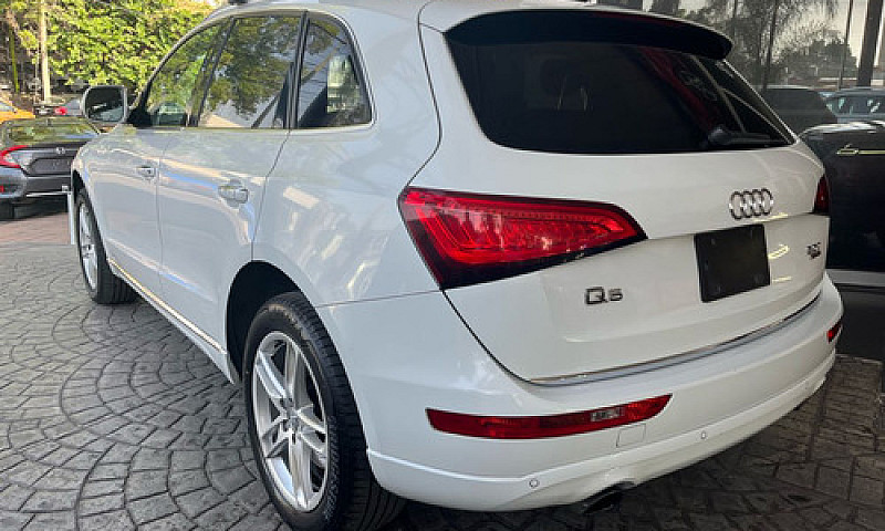 Audi Q5 2015...