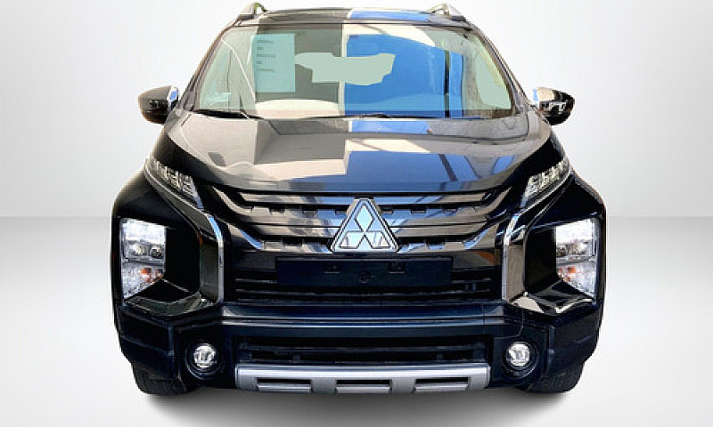 Mitsubishi Xpander 2...