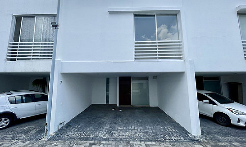 Casa En Venta Dentro...
