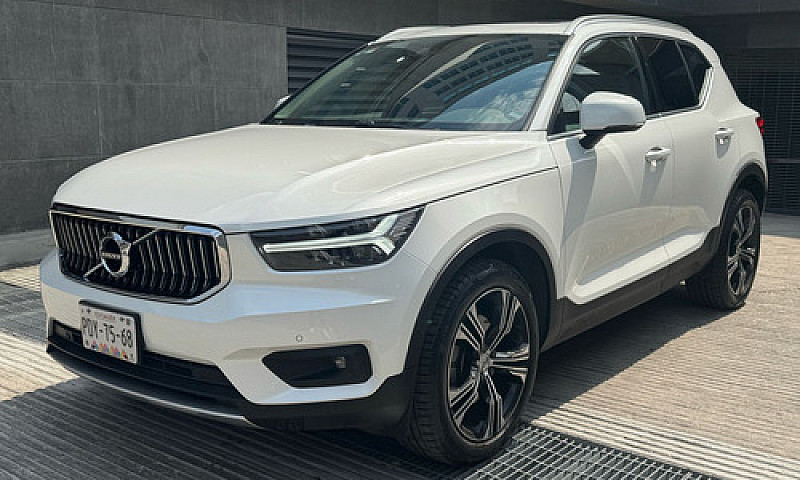 Volvo Xc40 2022...