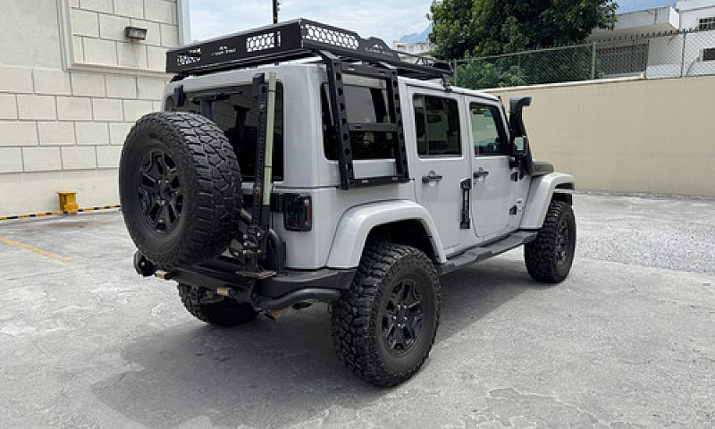 Jeep Wrangler 3.6 Un...